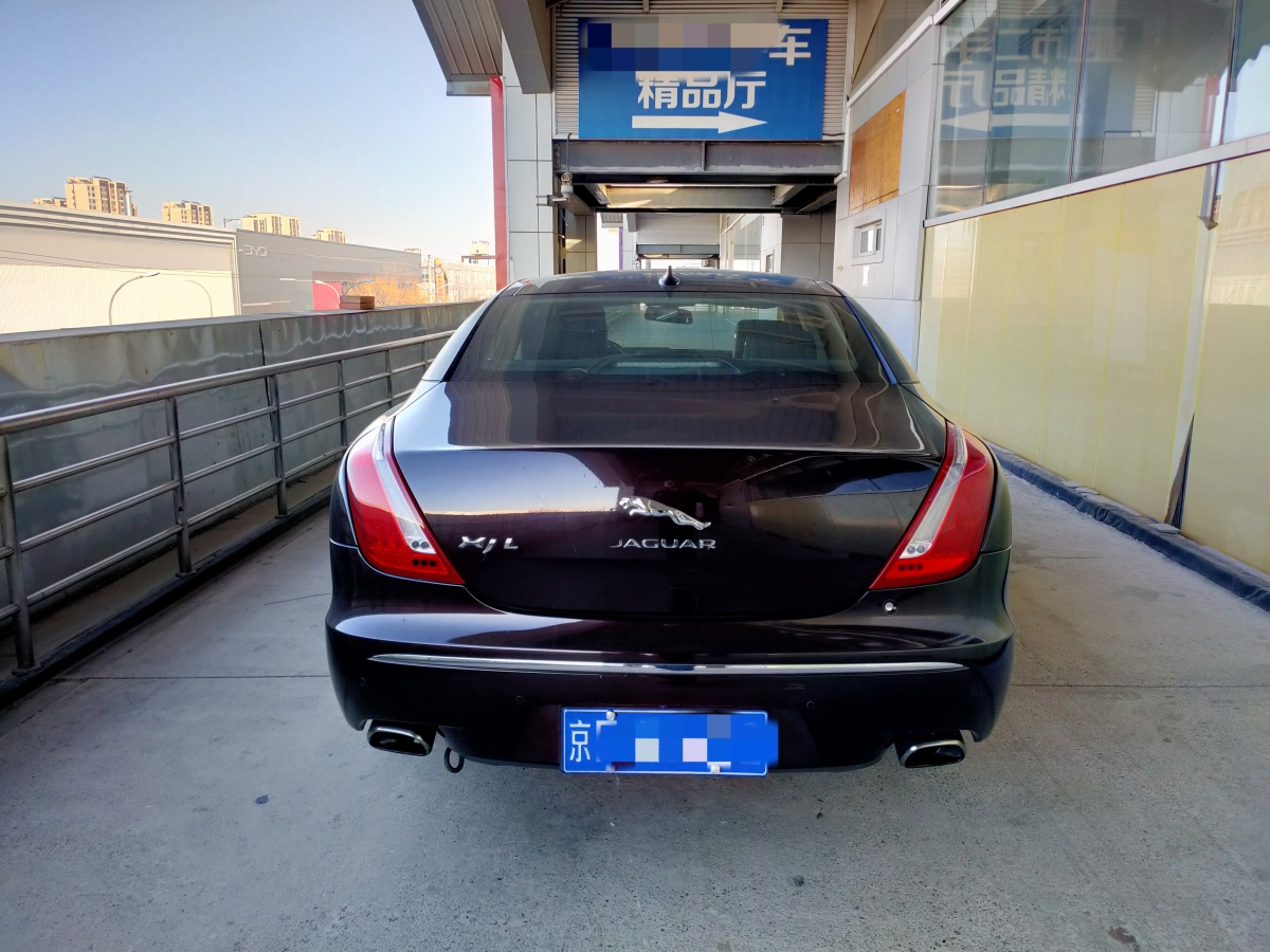 捷豹 XJ  2014款 XJL 2.0T 兩驅(qū)典雅商務(wù)版圖片