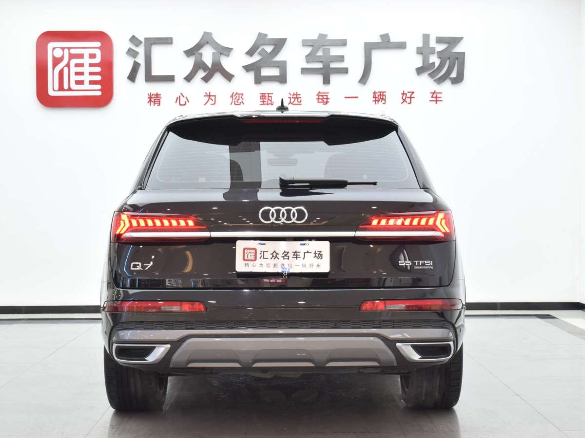 奧迪 奧迪Q7  2023款 55 TFSI quattro S line運(yùn)動(dòng)型圖片