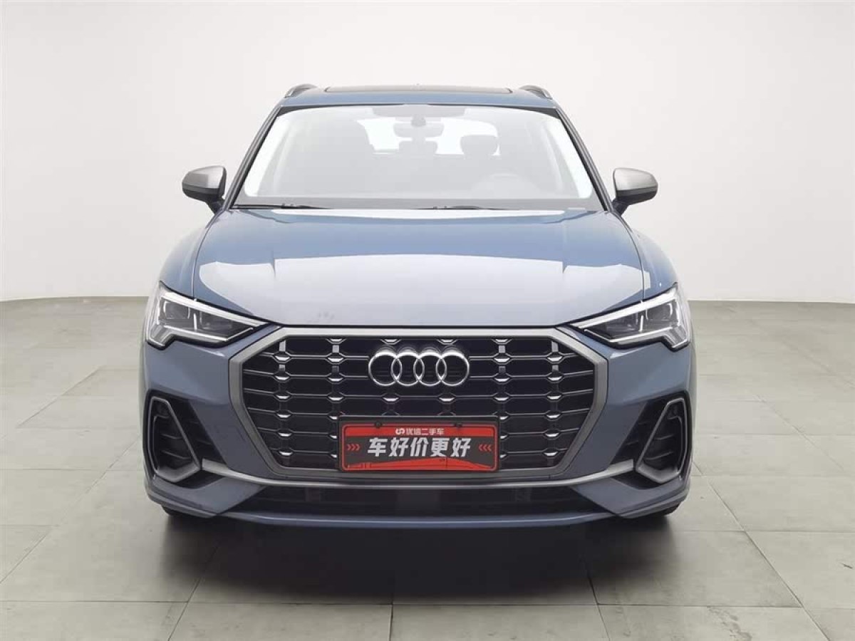奧迪 奧迪Q3  2023款 40 TFSI RS套件燃速型圖片