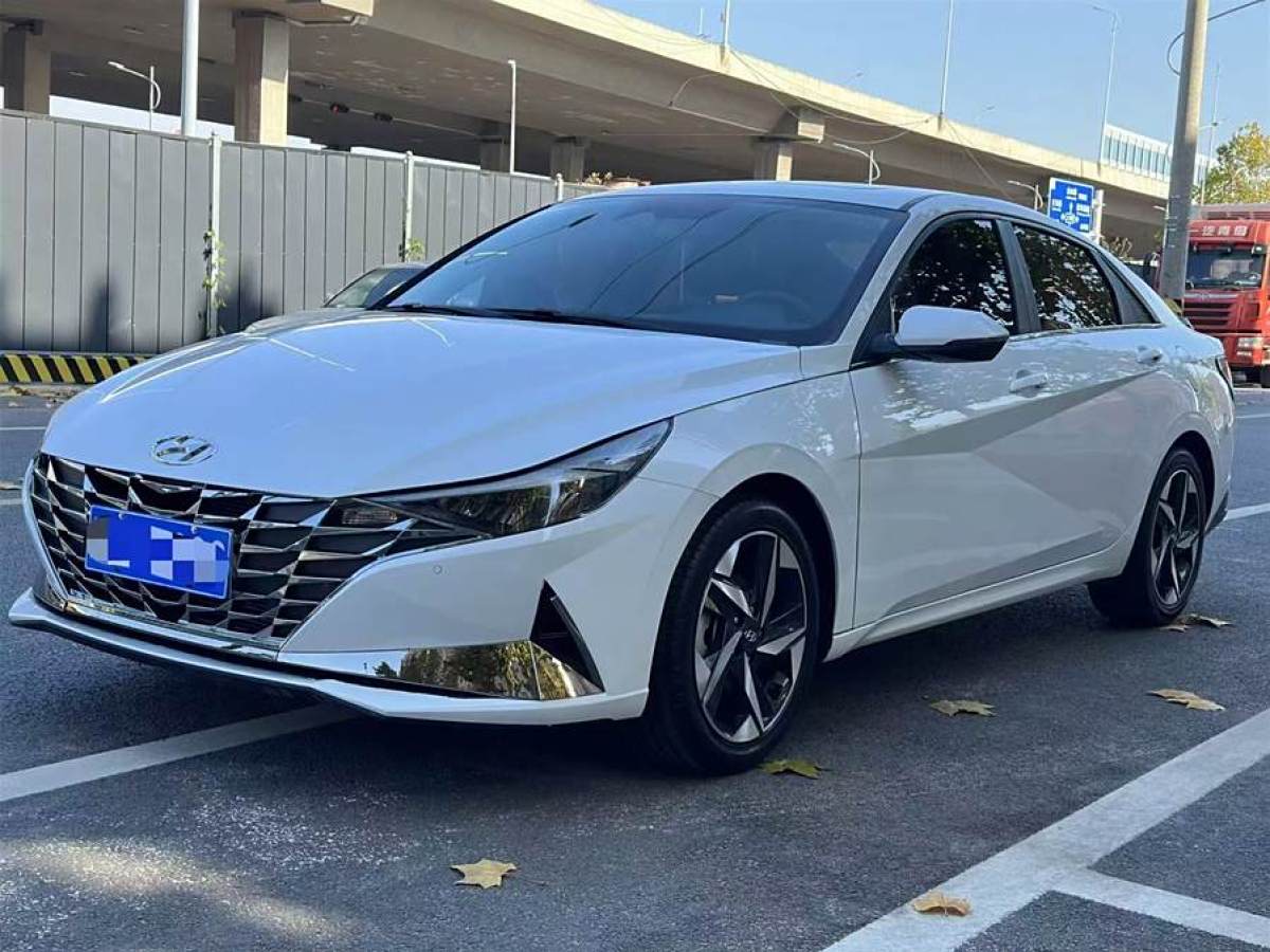 現(xiàn)代 伊蘭特  2022款 1.5L CVT LUX尊貴版圖片