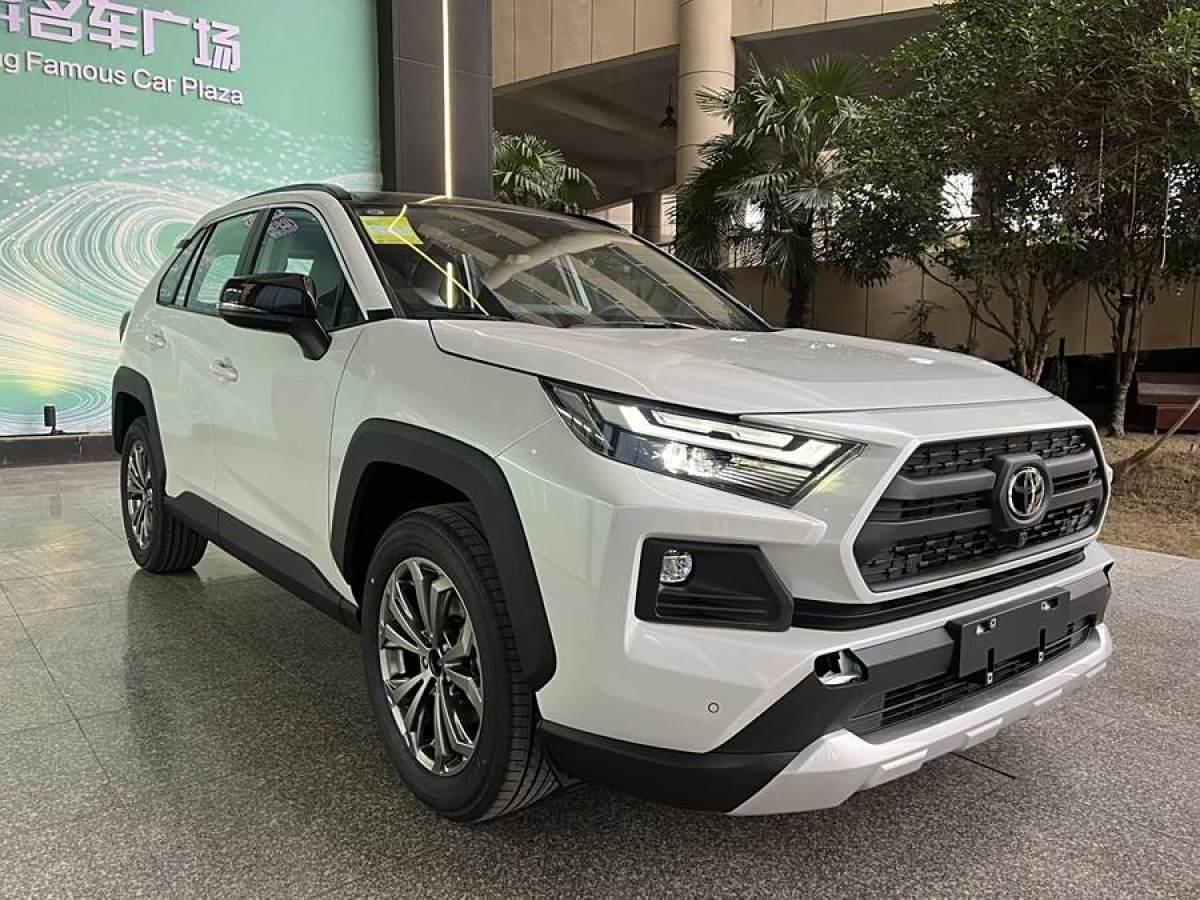 豐田 RAV4榮放  2024款 2.0L CVT四驅(qū)探險Plus版圖片