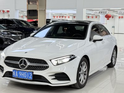 2020年12月 奔馳 奔馳A級(jí) A 200 L 運(yùn)動(dòng)轎車時(shí)尚型圖片