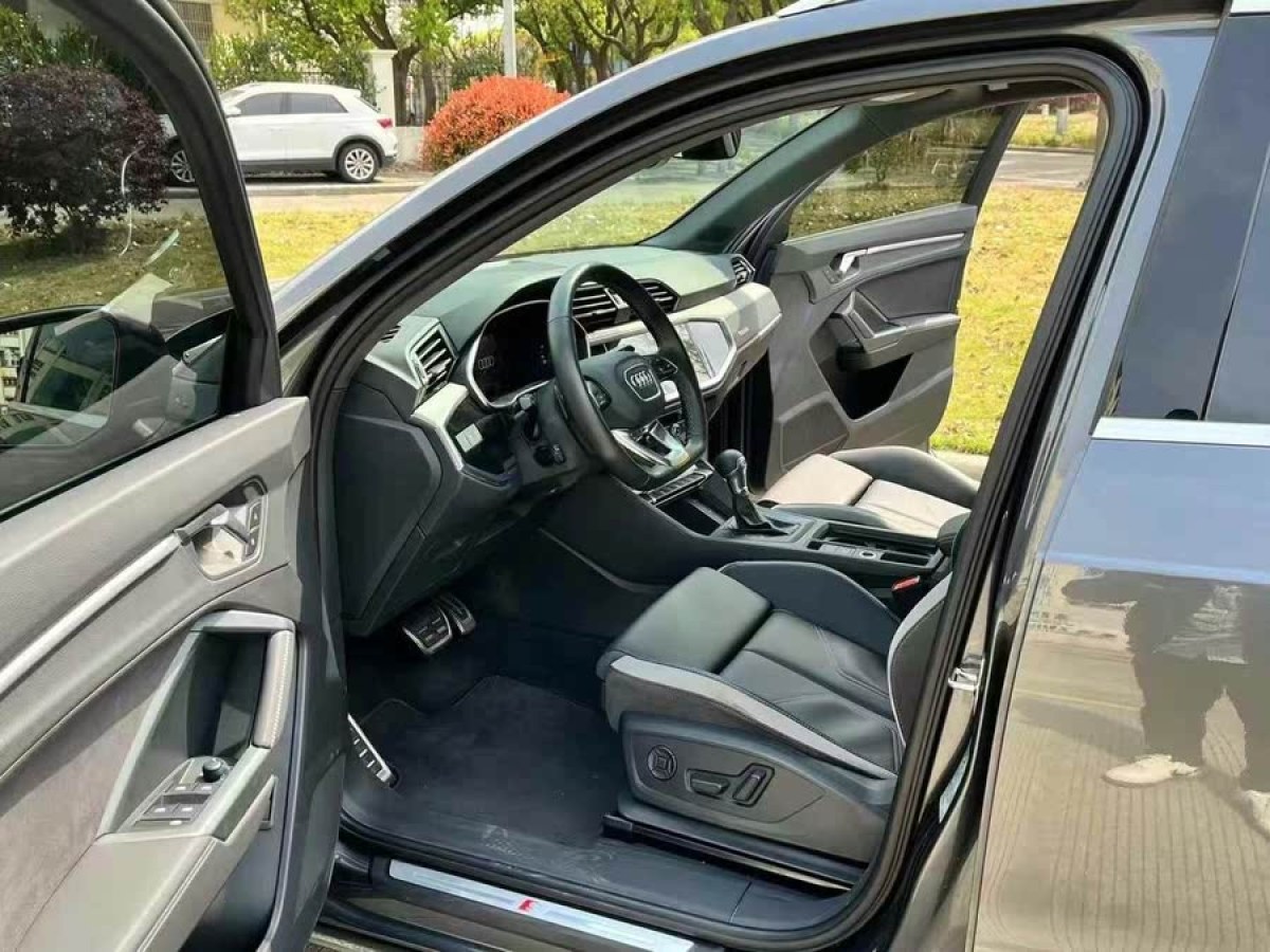 奧迪 奧迪Q3  2023款 35 TFSI 時(shí)尚動(dòng)感型（1.5T）圖片