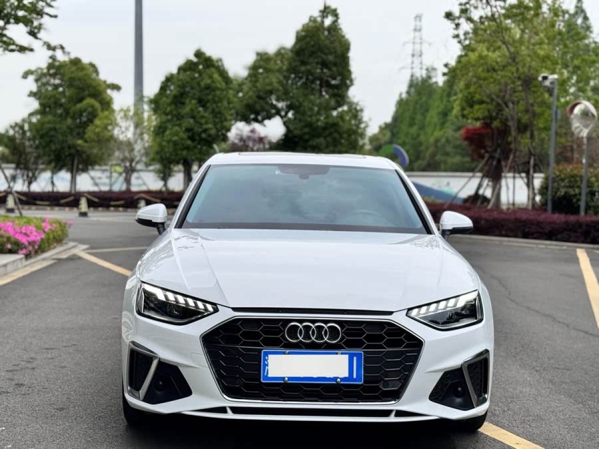 奧迪 奧迪A4L  2020款 40 TFSI 豪華動(dòng)感型圖片