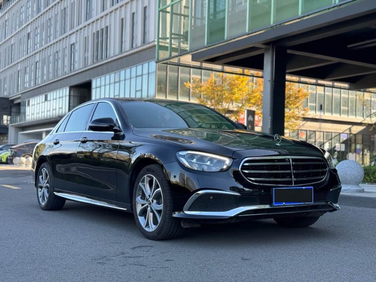 奔馳 奔馳E級  2023款 改款 E 300 L 豪華型圖片