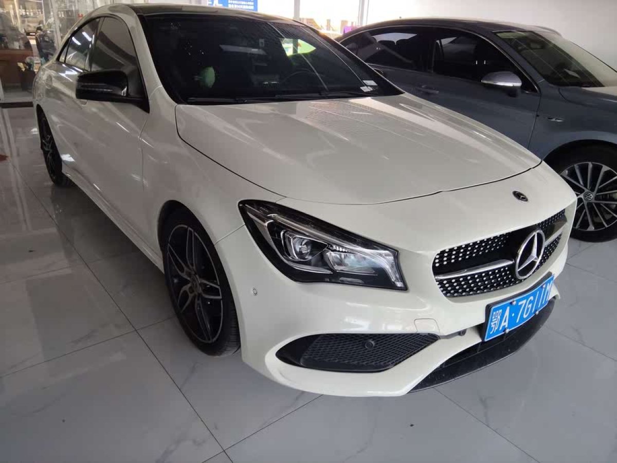 奔馳 奔馳CLA級(jí)  2017款 改款 CLA 220 4MATIC圖片