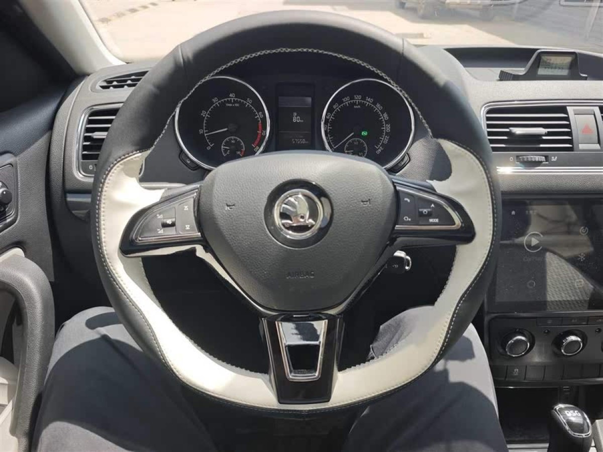 斯柯達(dá) Yeti  2017款 TSI280 DSG前行版圖片