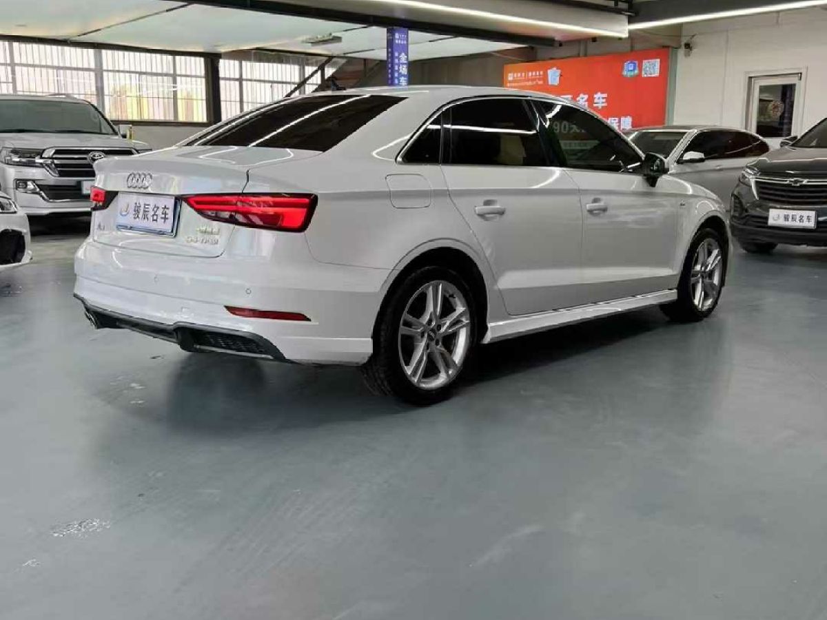 奧迪 奧迪A3  2020款 Limousine 35 TFSI 進(jìn)取型圖片
