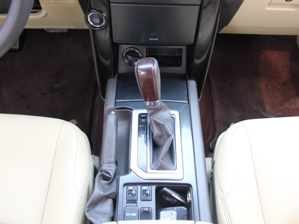 2015年11月丰田 普拉多  2015款 2.7L 自动标准版