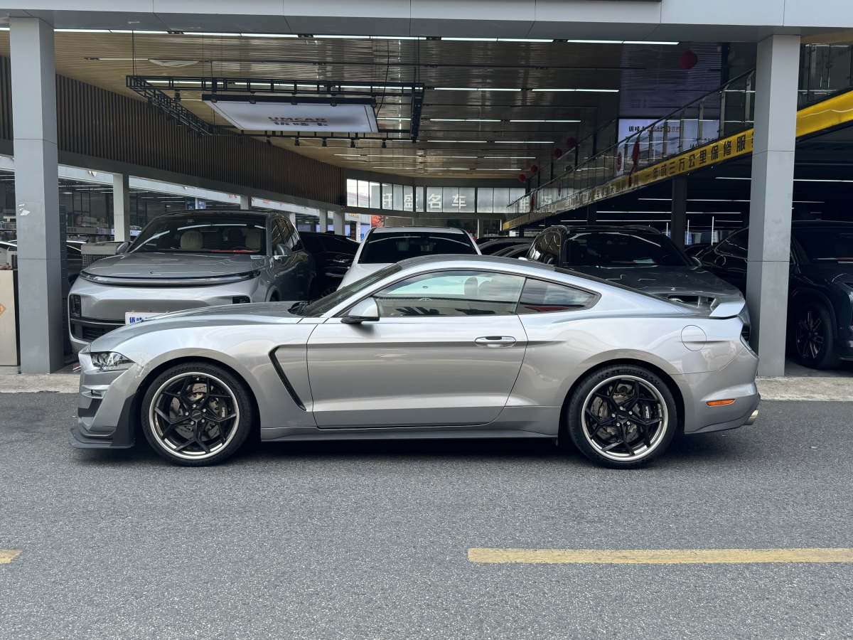 2020年10月福特 Mustang  2020款 2.3L EcoBoost 馳影性能進階版