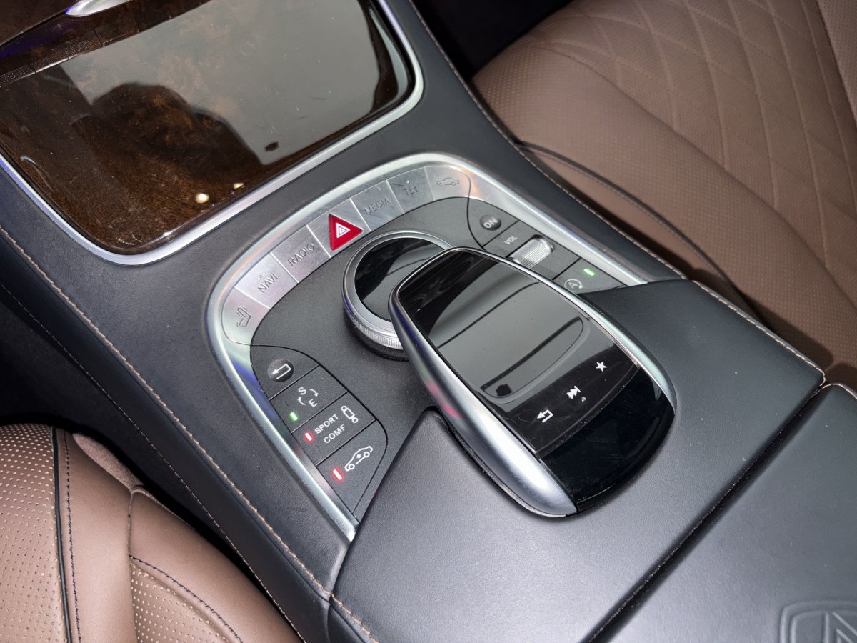 2017年6月奔馳 邁巴赫S級(jí)  2017款 S 400 4MATIC
