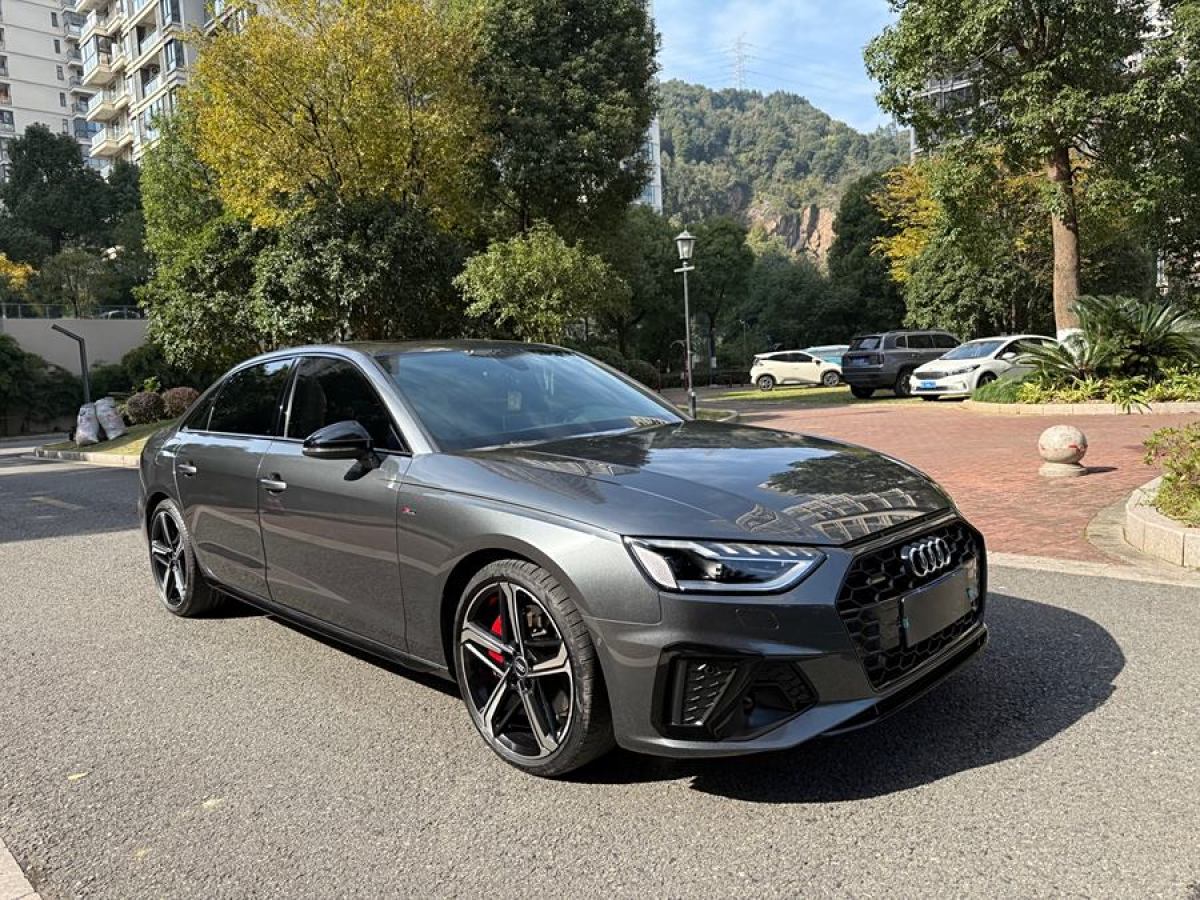 奧迪 奧迪A4L  2022款 45 TFSI quattro 臻選動感型圖片