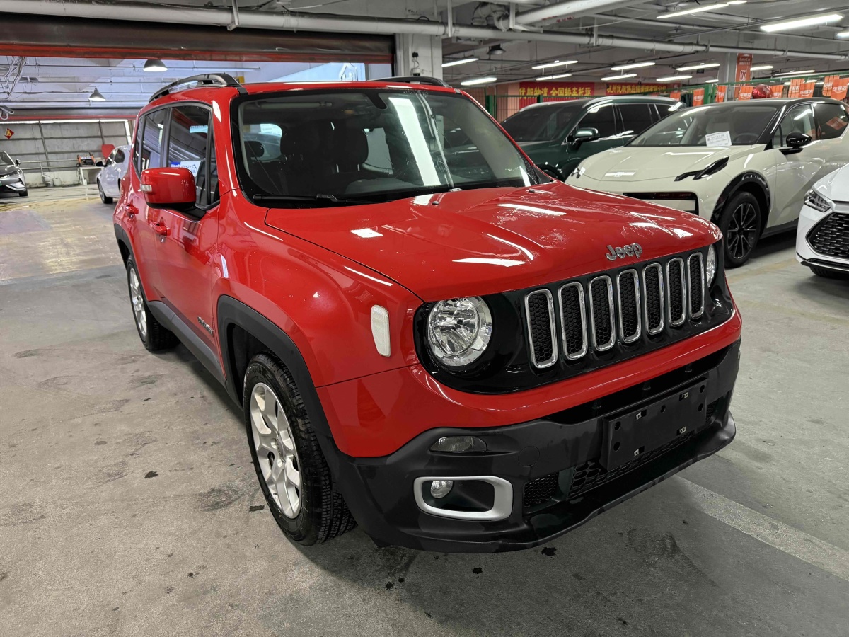 Jeep 自由俠  2018款 互聯(lián)大屏版 180T 自動(dòng)高能版圖片