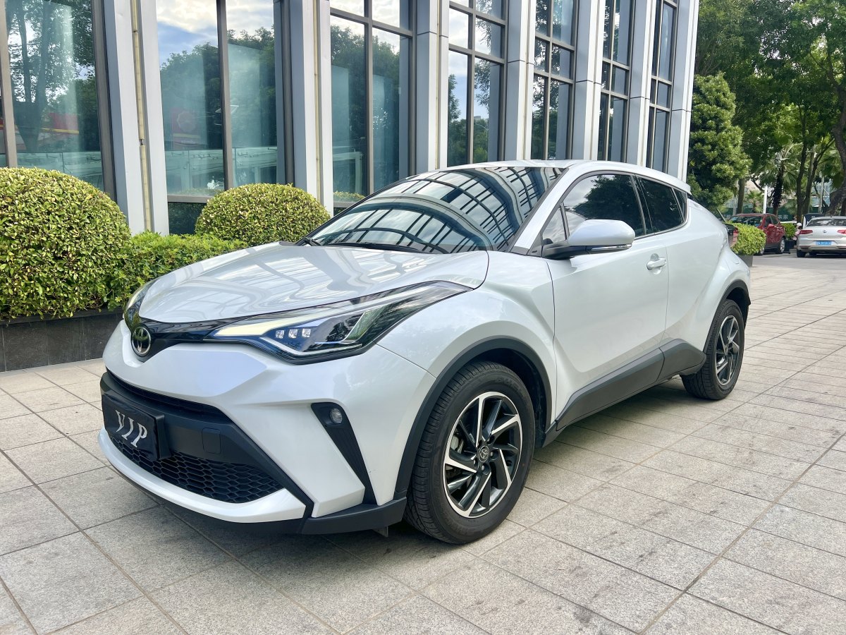 豐田 C-HR  2023款 2.0L 豪華版圖片