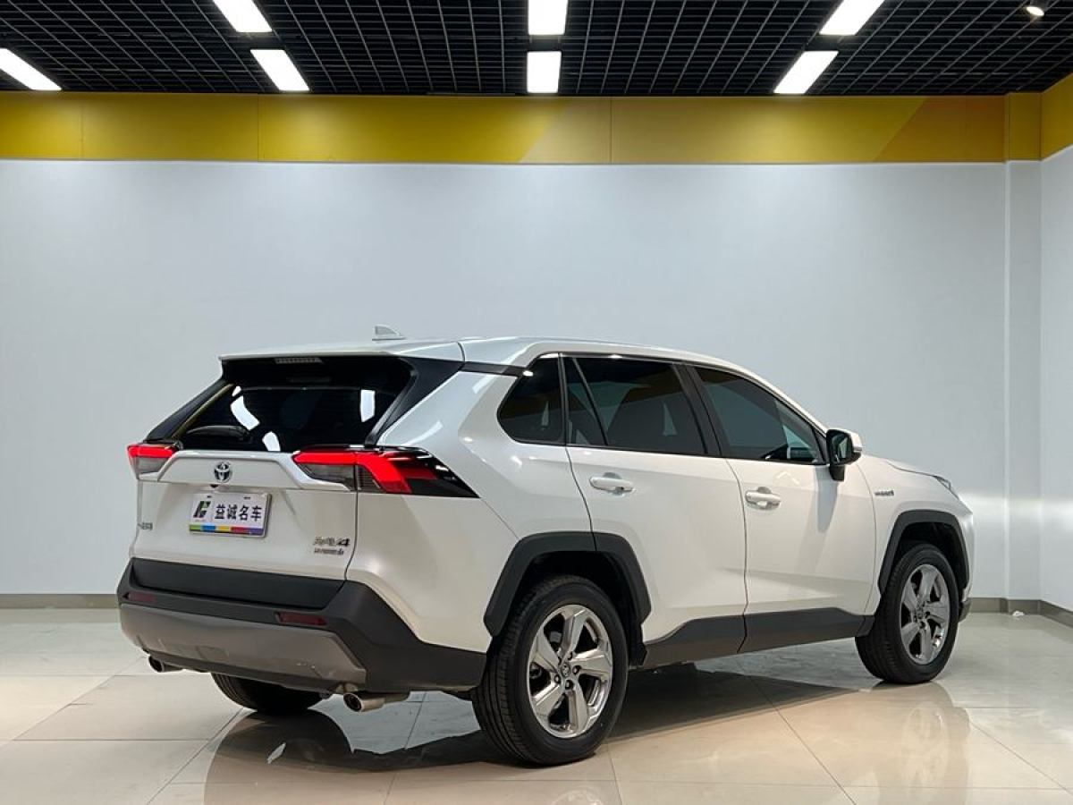 豐田 RAV4榮放  2023款 雙擎 2.5L E-CVT兩驅(qū)精英版圖片