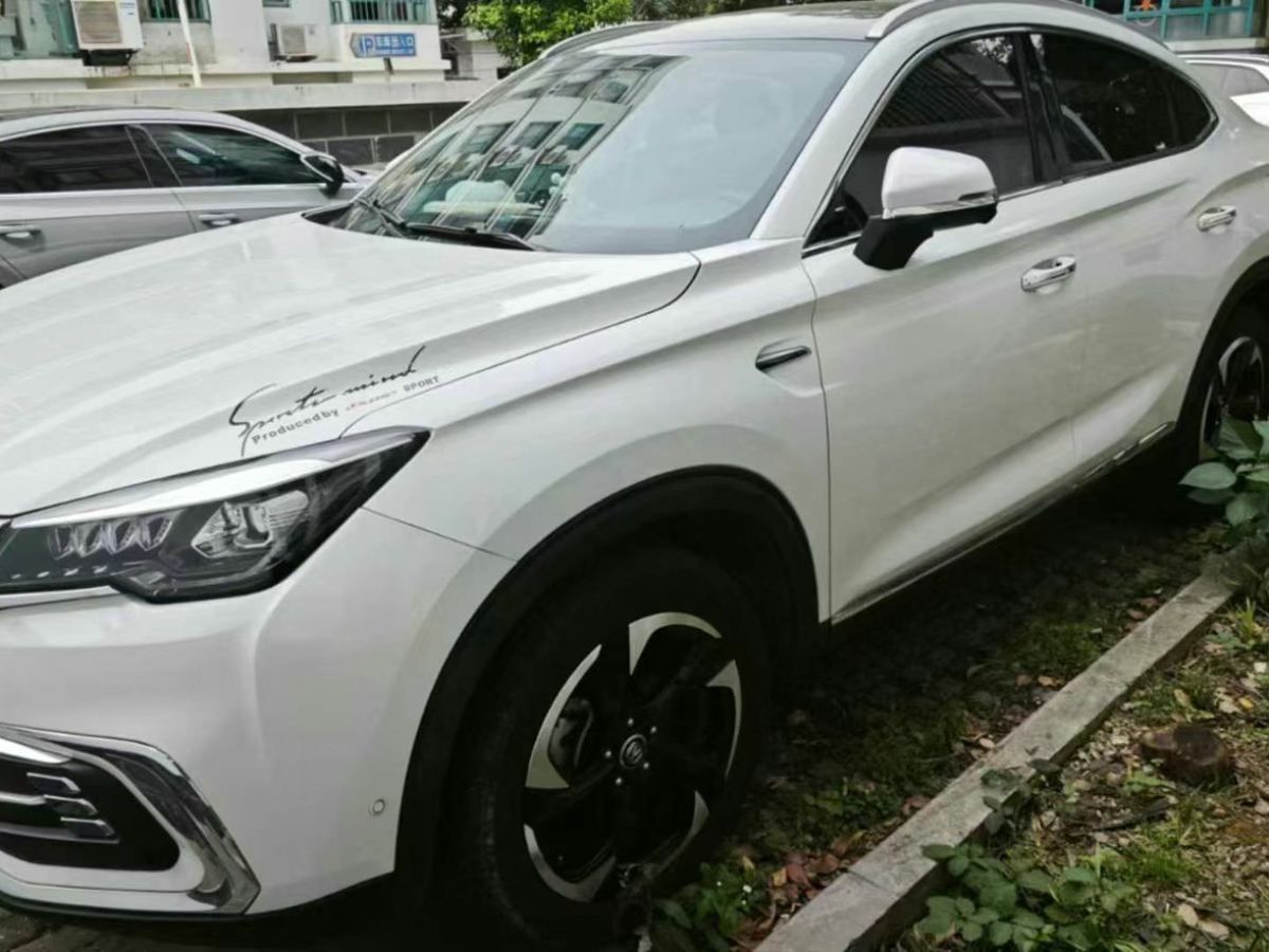 長安跨越 跨越者D5  2019款 1.8L 中配型單排后雙輪標準貨箱圖片