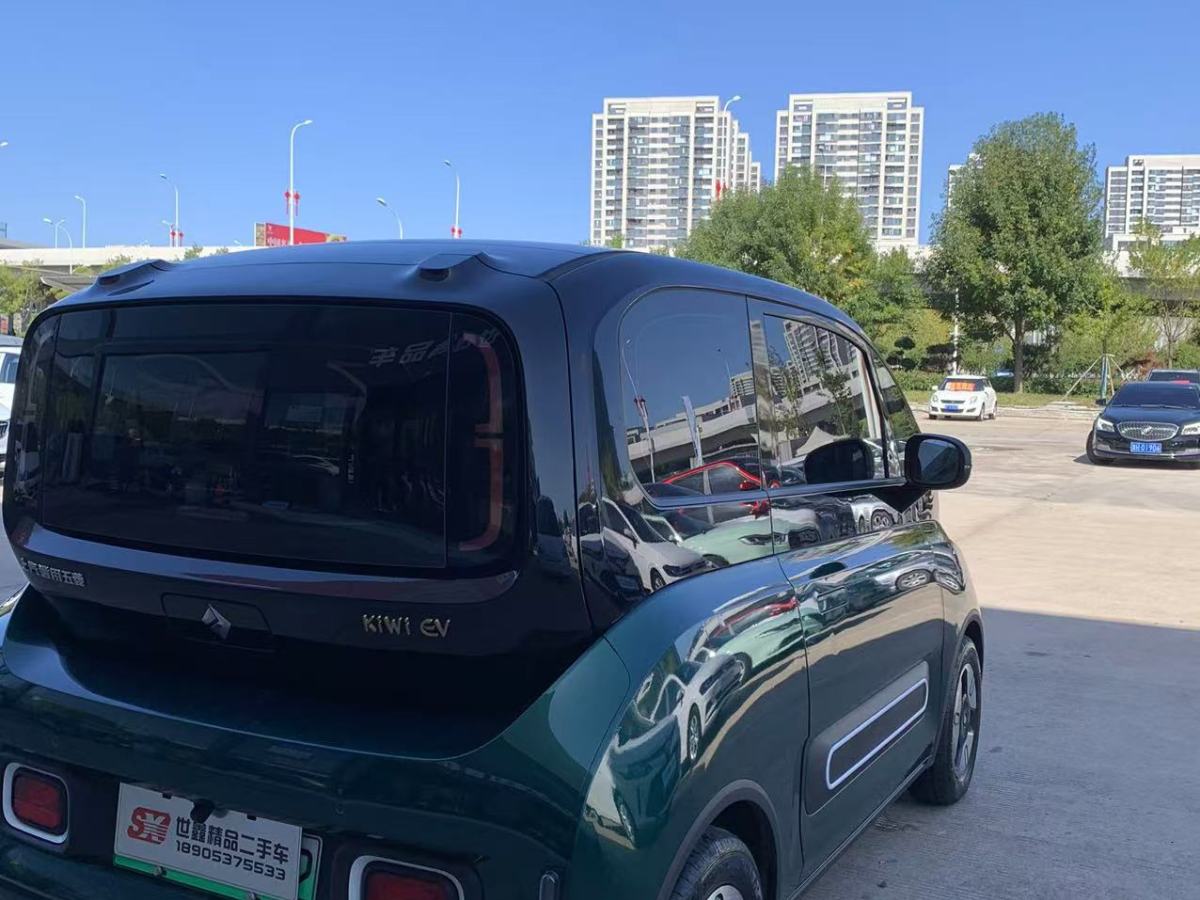 2022年7月寶駿 寶駿KiWi EV  2022款 設(shè)計(jì)師輕享版 三元鋰