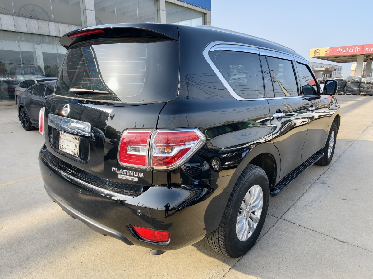 日產(chǎn) 途樂  2018款 4.0L 鉑金型圖片