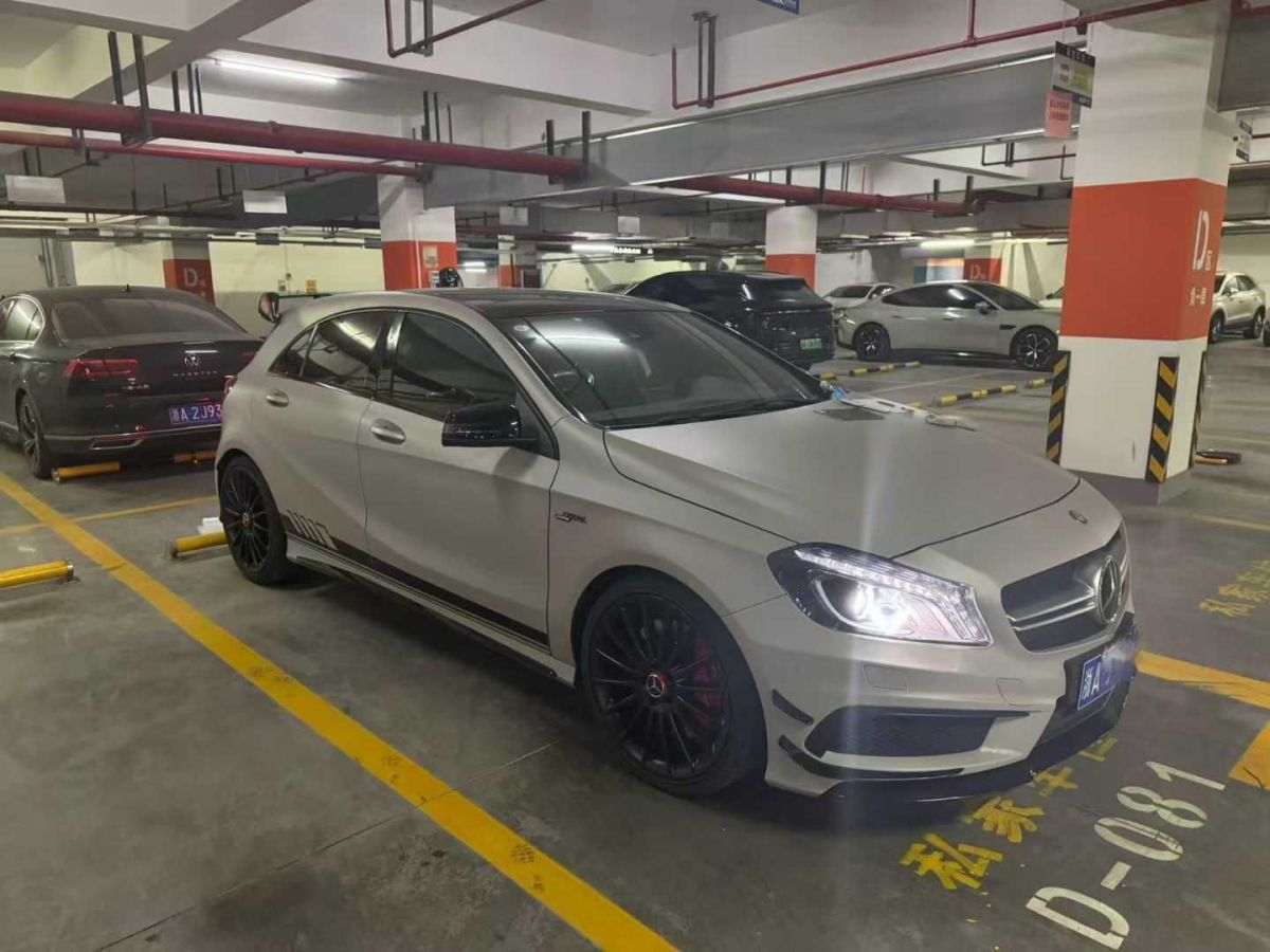 奔馳 奔馳CLA級AMG  2015款 AMG CLA 45 4MATIC圖片