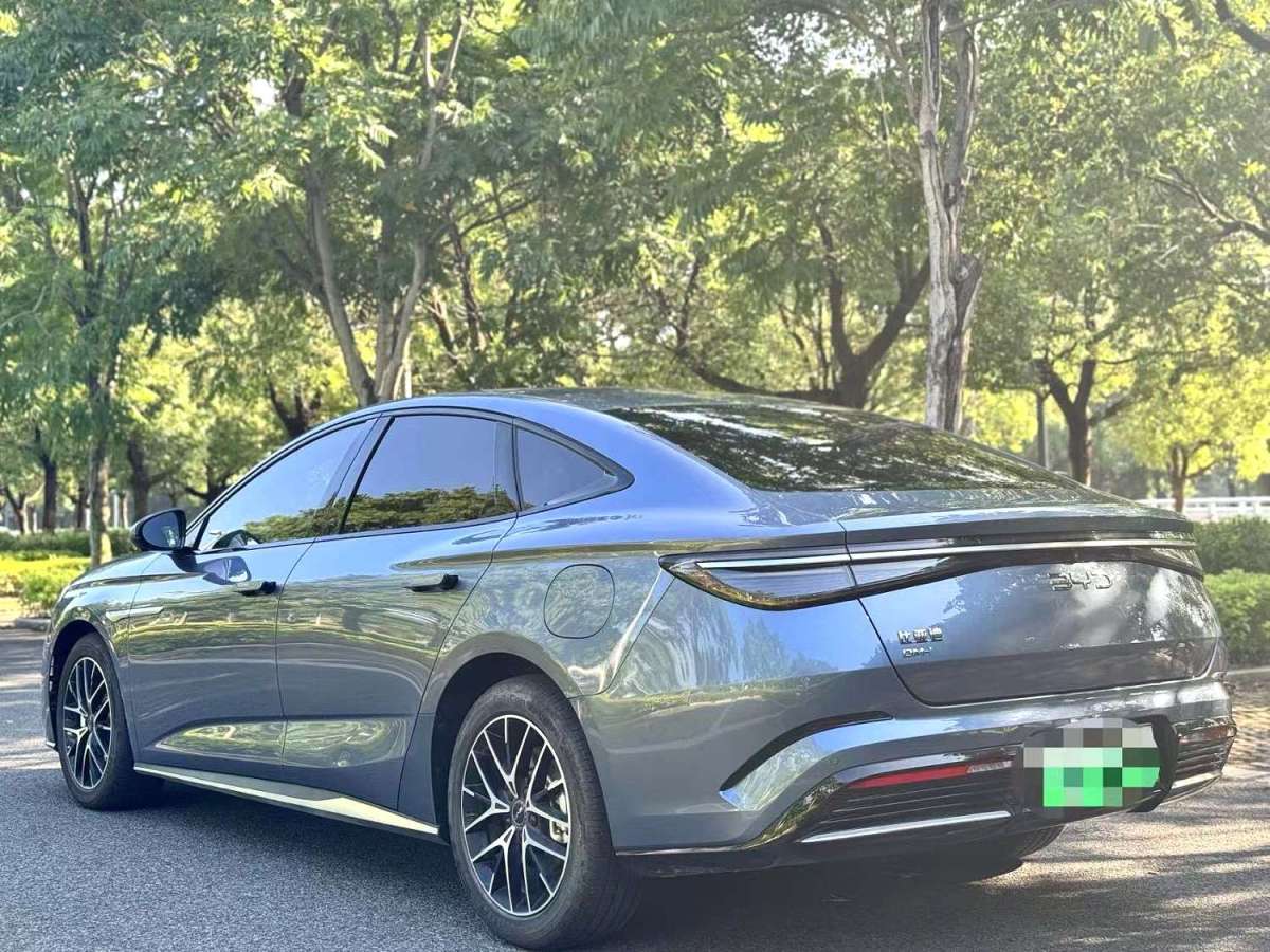 比亞迪 海豹  2023款 DM-i 1.5L 121km 尊貴型圖片