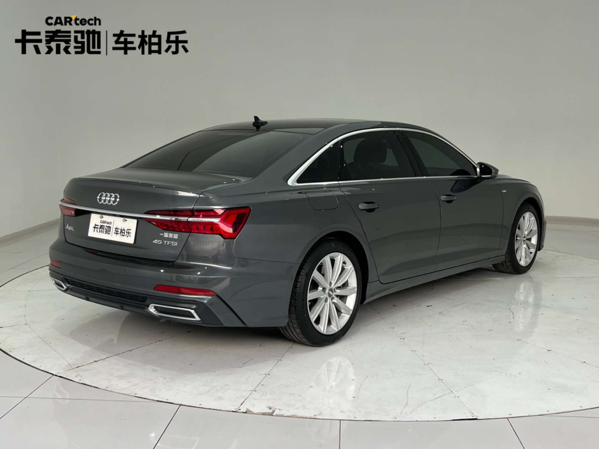 奧迪 奧迪A6L  2021款 45 TFSI 臻選動(dòng)感型圖片