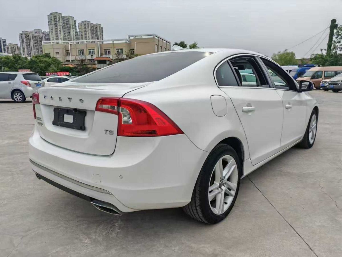 沃爾沃 S60  2015款 L 2.0T T5 智越版圖片