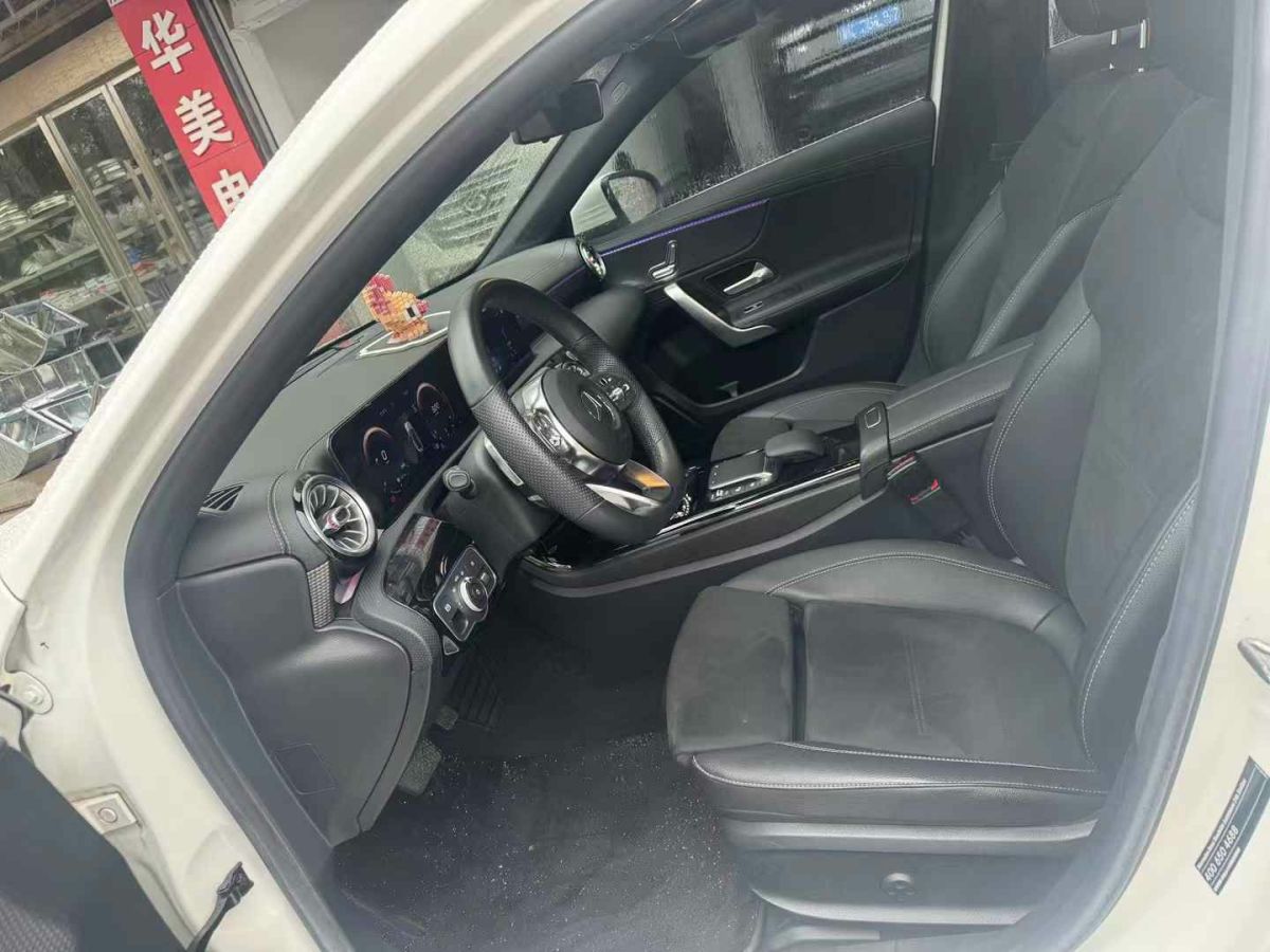 奔馳 奔馳GLE  2020款  GLE 350 4MATIC 時尚型圖片