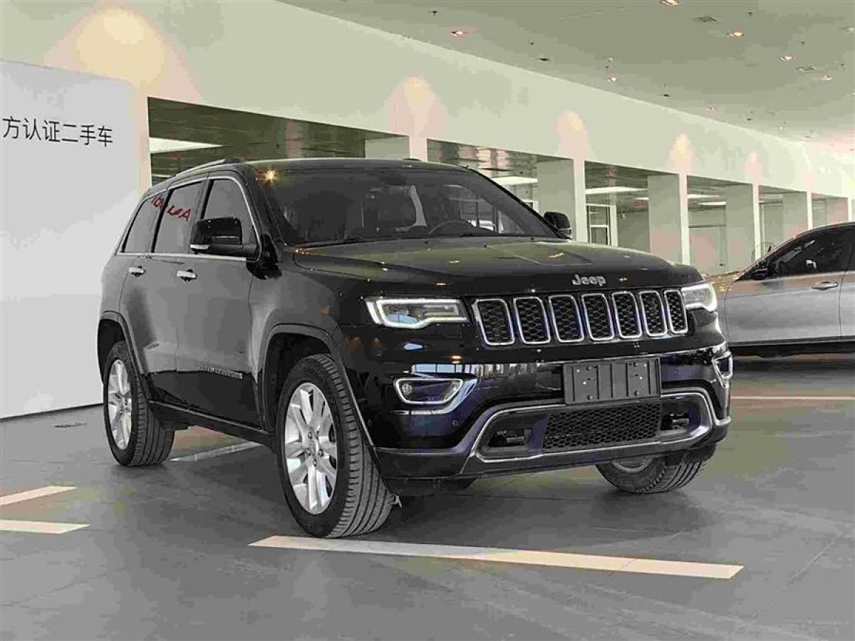 Jeep 大切諾基  2017款 3.0L 舒享導航版圖片