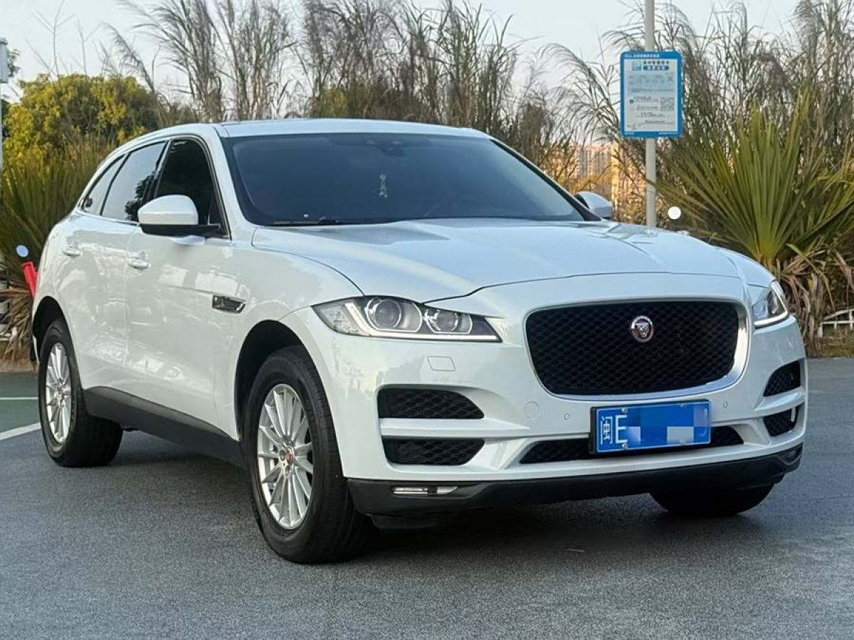 捷豹 F-PACE  2018款 2.0T 四驅(qū)都市尊享版圖片