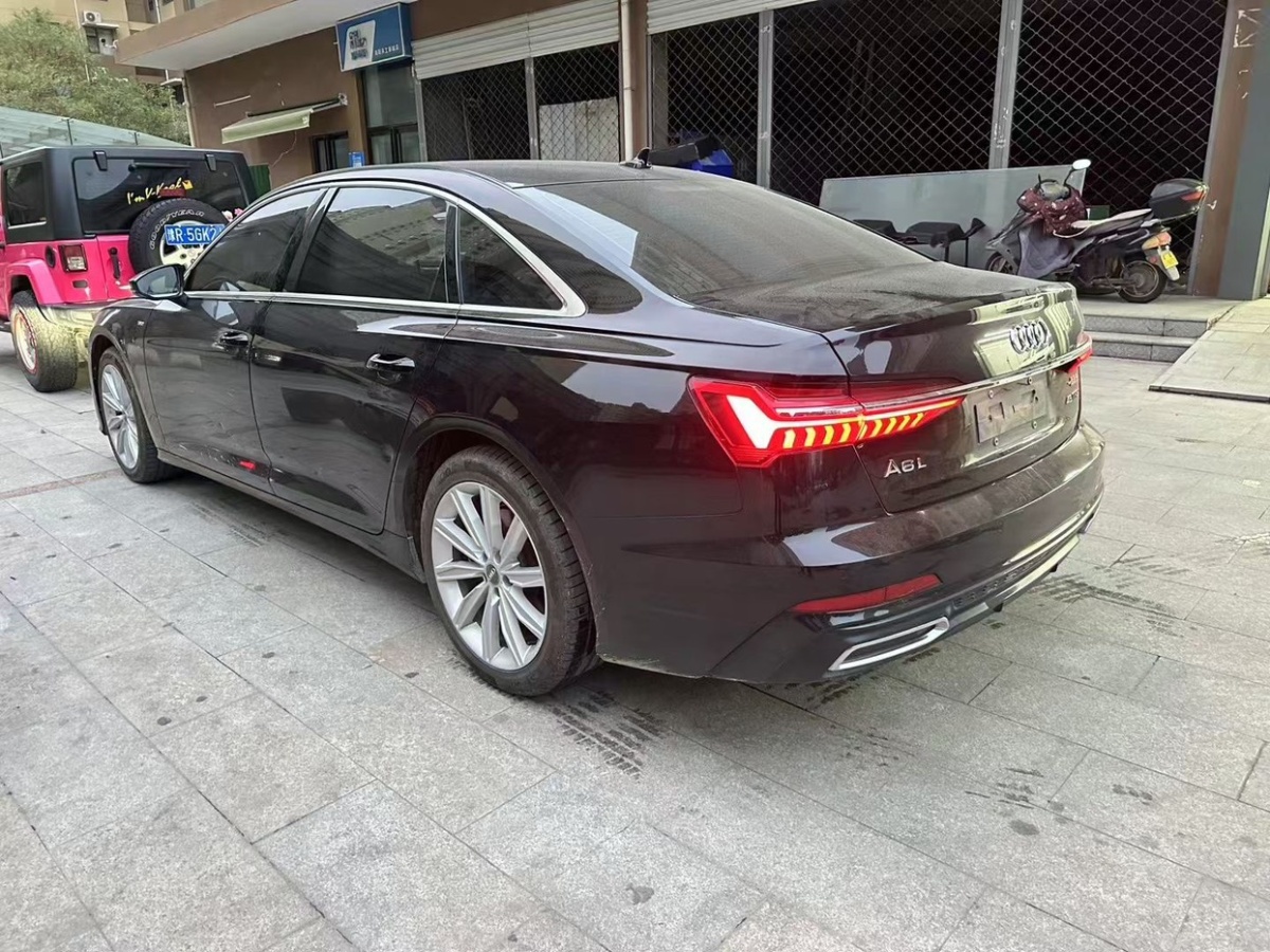 奧迪 奧迪A6L  2023款 45 TFSI 臻選動感型圖片