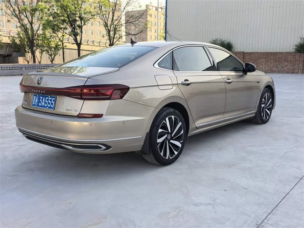 大眾 帕薩特  2022款 330TSI 星空豪華版圖片