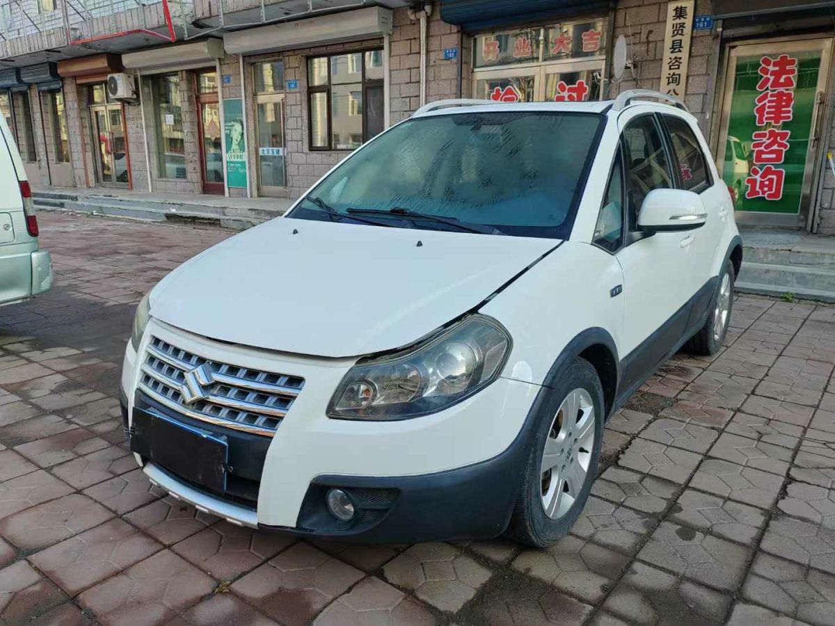 2013年1月鈴木 天語 SX4  2013款 1.6L 自動(dòng)酷銳型