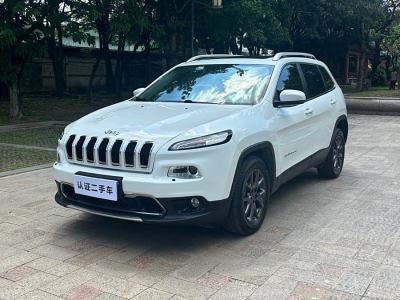 2021年6月 Jeep 自由光 2.0L 两驱经典运动版图片