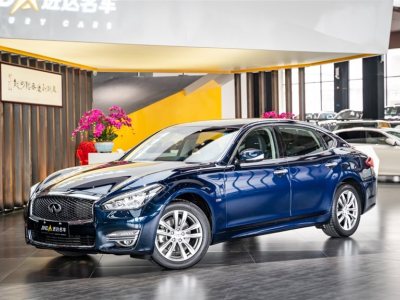 【深圳】2019年6月 英菲尼迪 q70 2019款 q70l 2.0t 精英版 手自一體