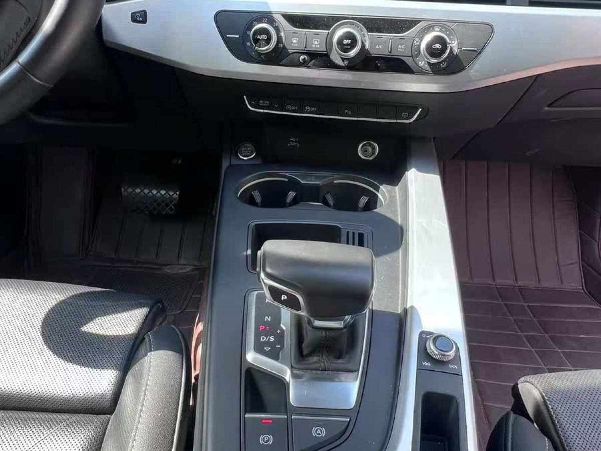 奧迪 奧迪A4L  2022款 40 TFSI 時尚動感型圖片