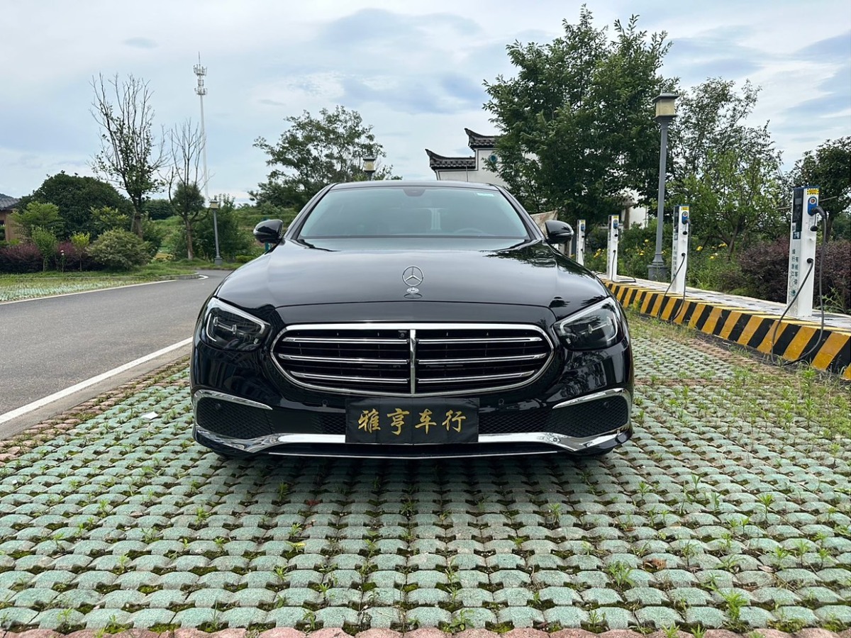 奔馳 奔馳E級(jí)  2022款 E 300 L 豪華型圖片