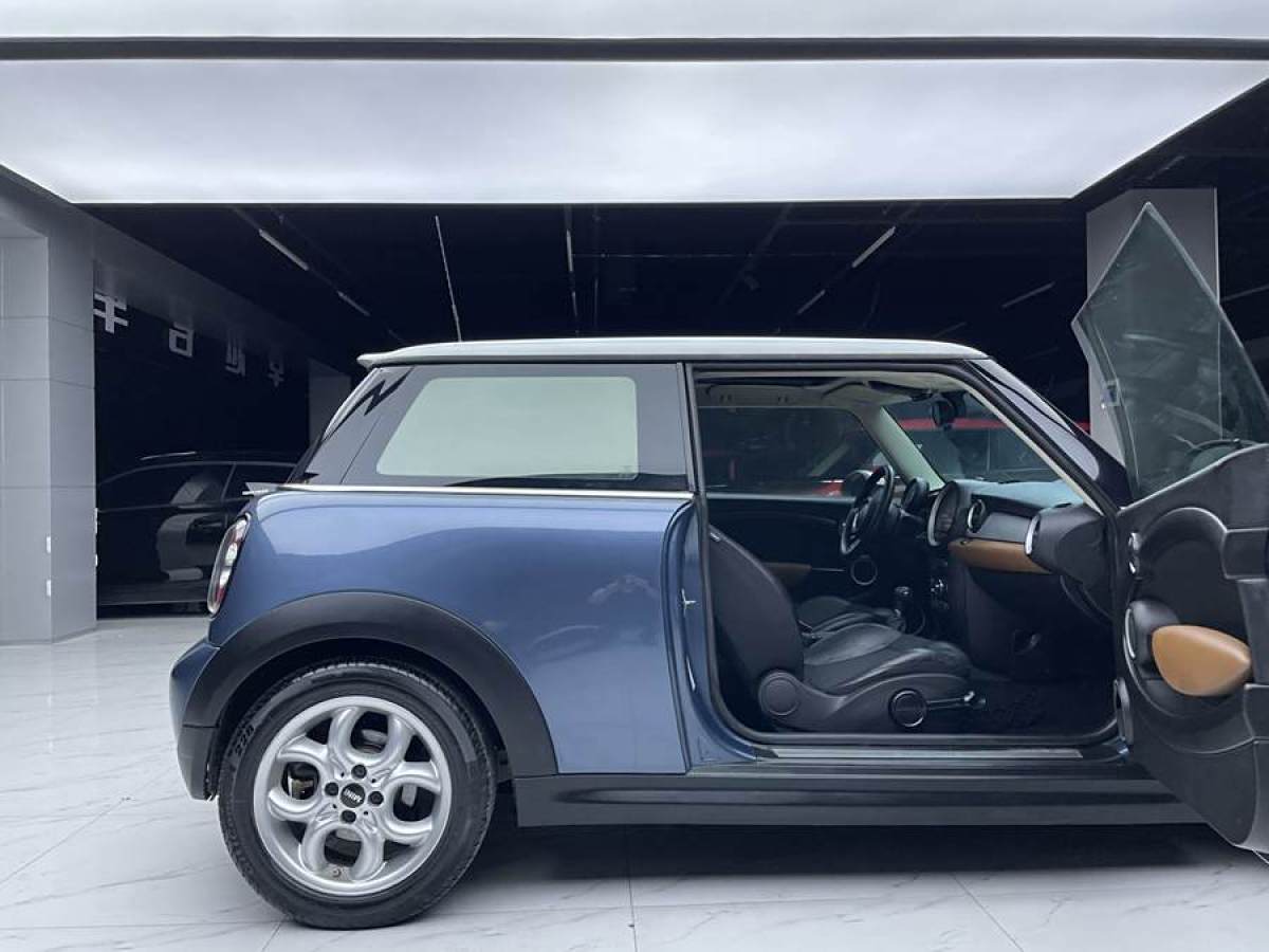 MINI COUNTRYMAN  2011款 1.6L COOPER Fun圖片