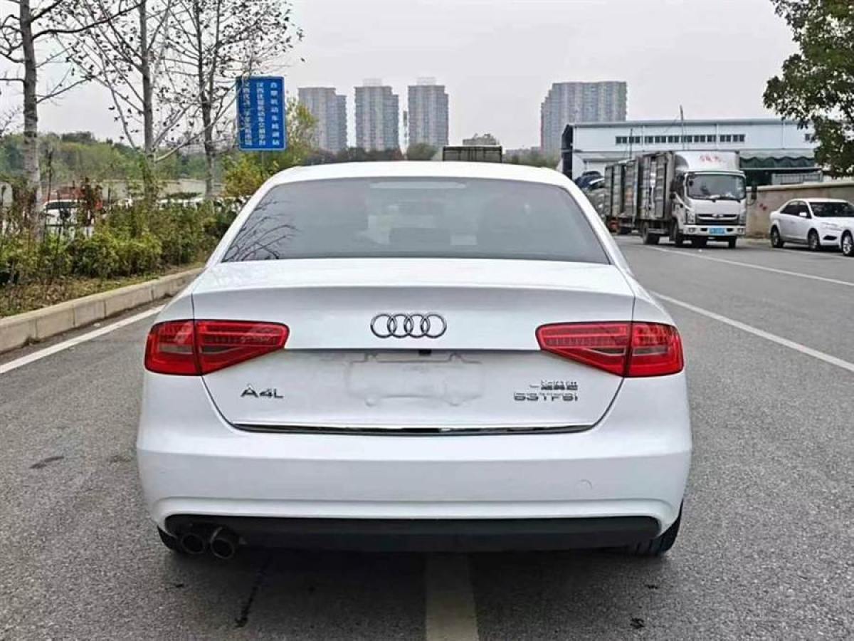 奧迪 奧迪A4L  2013款 35 TFSI 自動(dòng)舒適型圖片