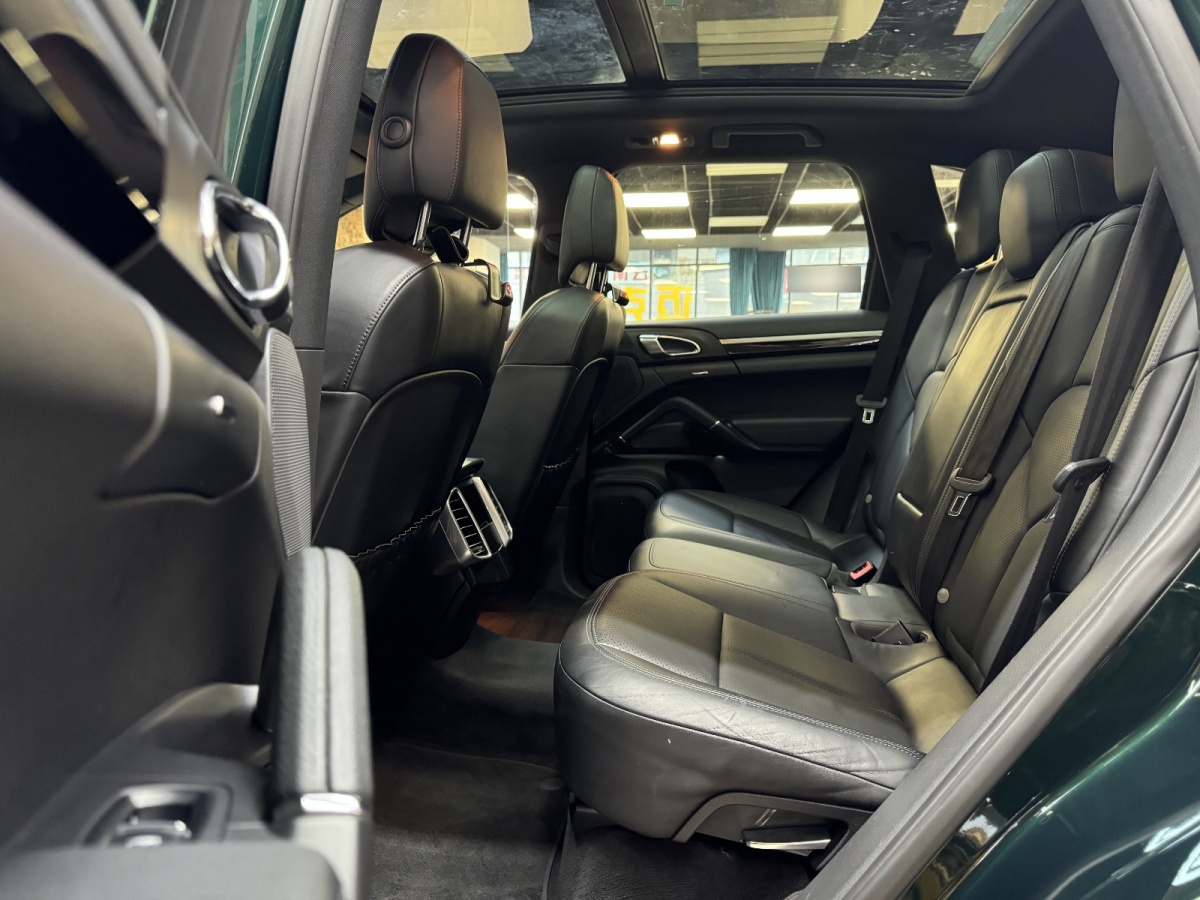 保時(shí)捷 Cayenne  2014款 Cayenne Platinum Edition 3.0T圖片