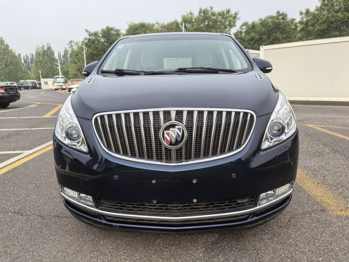 別克 GL8  2014款 3.0L XT豪華商務(wù)旗艦版圖片