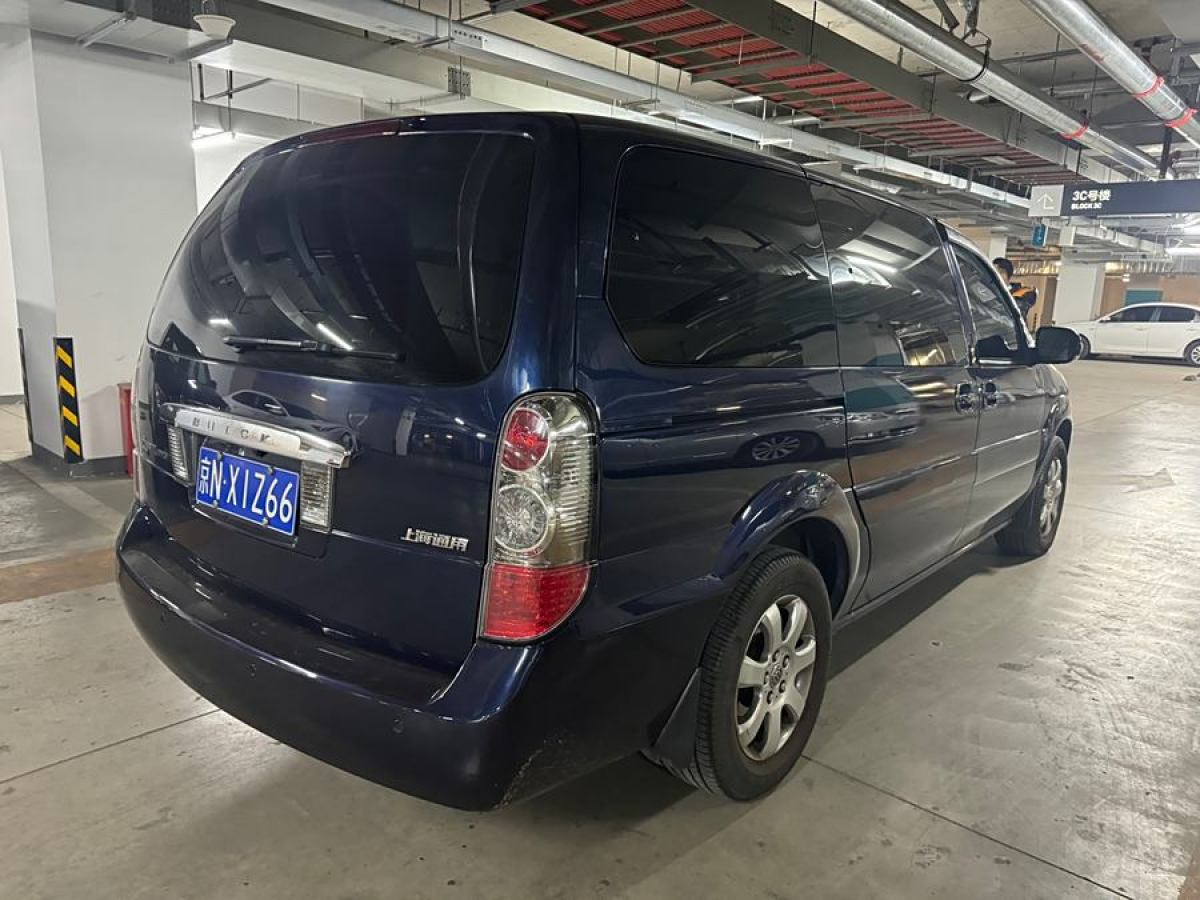 別克 GL8  2008款 陸尊 3.0L XT 導(dǎo)航版圖片