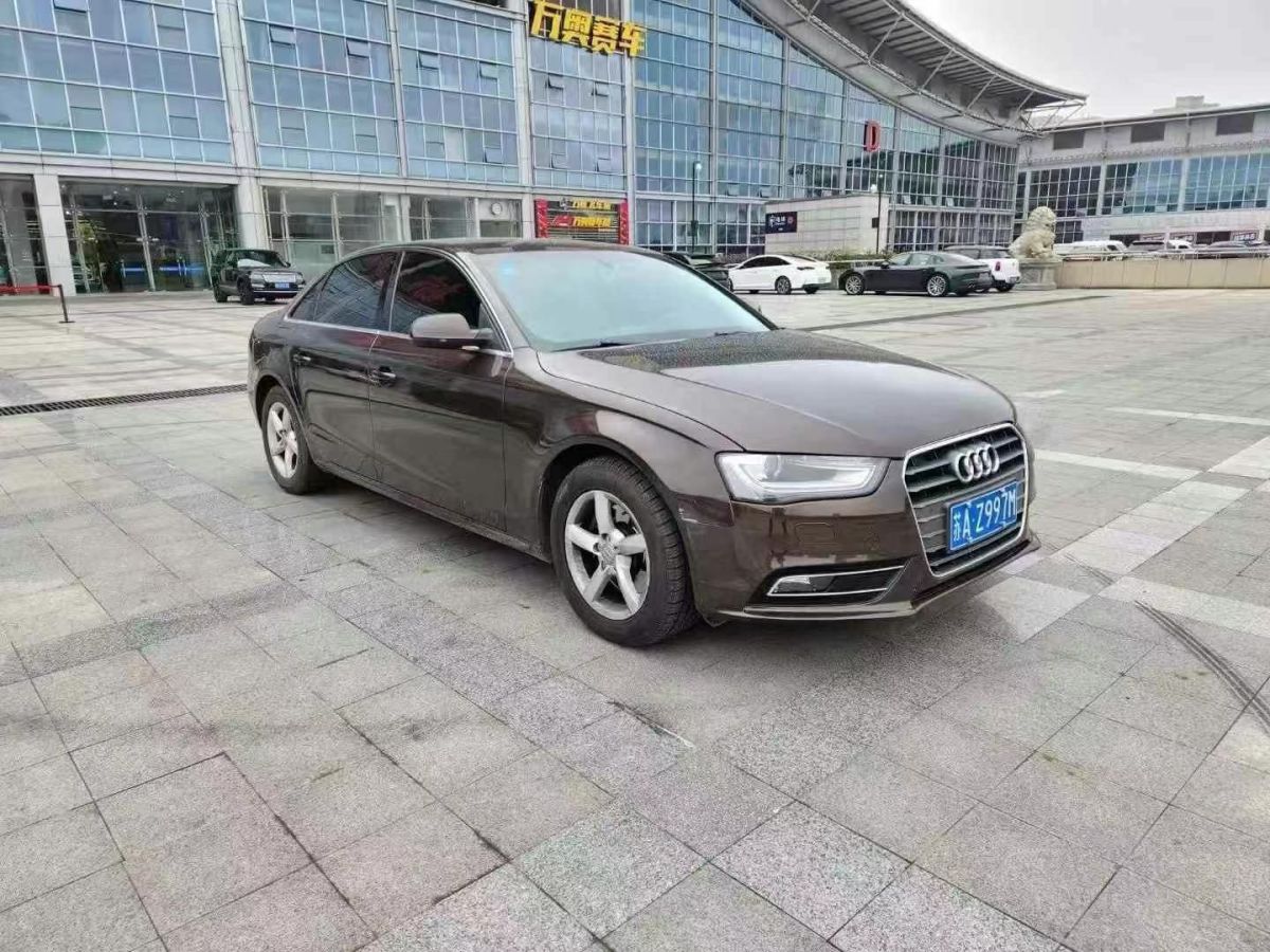 奧迪 奧迪A4L  2015款 A4L 1.8TFSI 30TFSI 舒適型圖片