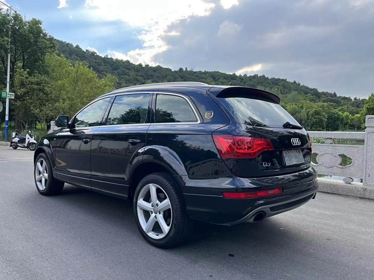 奧迪 奧迪Q7  2014款 35 TFSI 運動型圖片