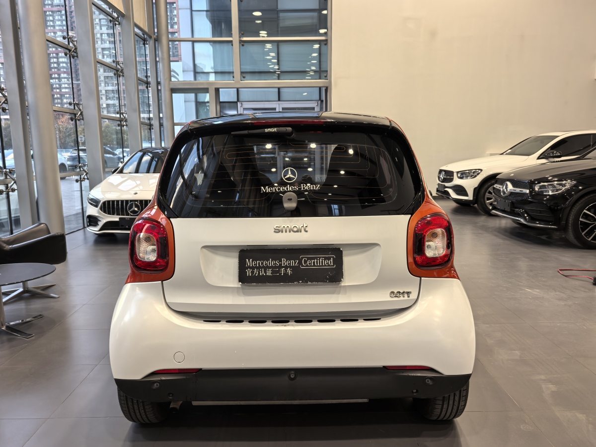 smart fortwo  2015款 1.0L 52千瓦硬頂激情版圖片