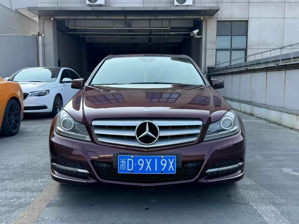 奔馳 奔馳C級AMG  2012款 AMG C 63 動感型圖片