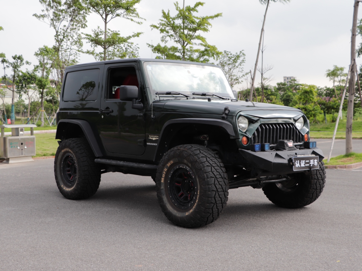 2011年5月Jeep 牧馬人  2011款 3.8L Sahara 兩門版