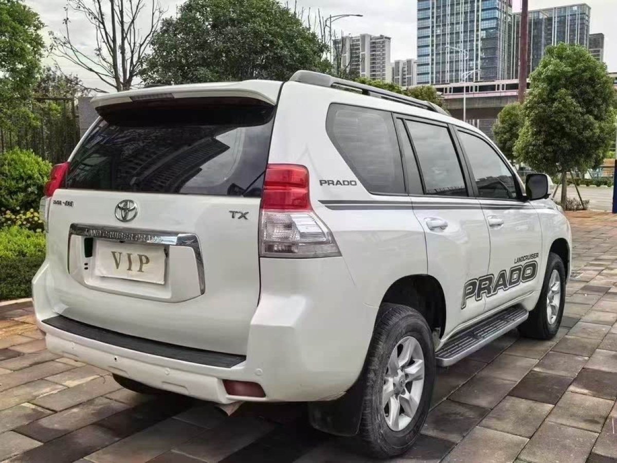 豐田 普拉多  2010款 4.0L 自動(dòng)TX-L NAVI圖片