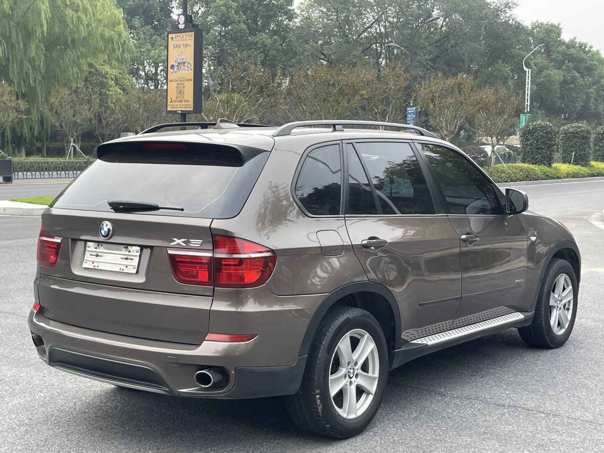 寶馬 寶馬X5  2013款 xDrive35i 領(lǐng)先型圖片