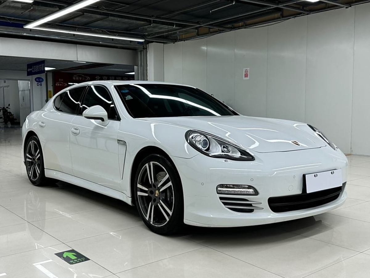 2013年2月保時捷 Panamera  2013款 Panamera 4 Platinum Edition 3.6L