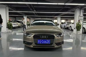 奥迪A4L 奥迪 A4L 30TFSI 手动舒适型